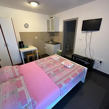 Apartment Violeta