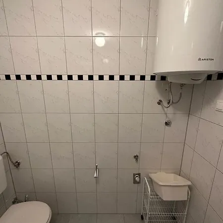 Violeta Apartment *